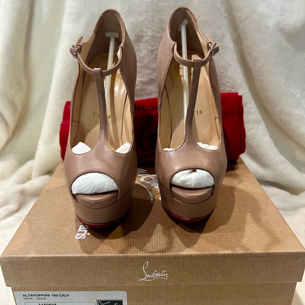 Authentic Christian Louboutin Heels ALTA POPPINS 150mm CALF
NUDE